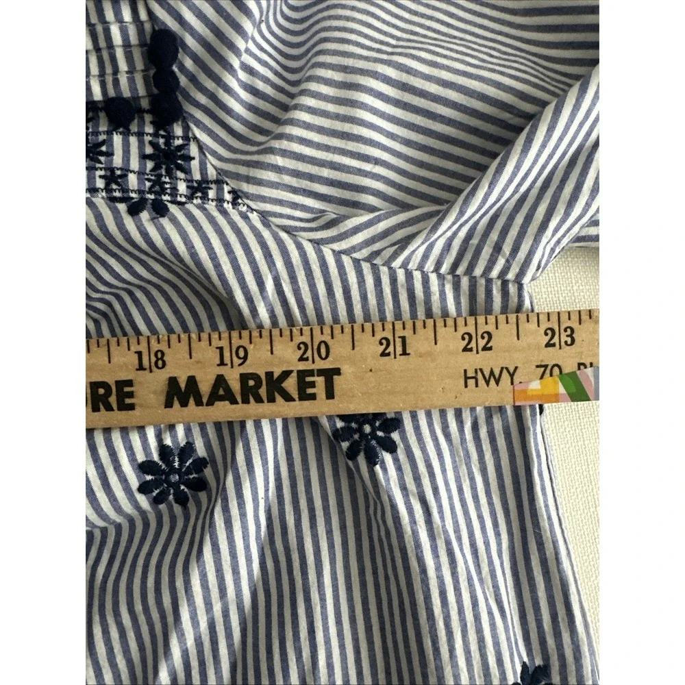 Crown & Ivy Large Womens Top Peasant 3/4 Sleeve Blue Stripe Embroidered Boho - Picture 3 of 16